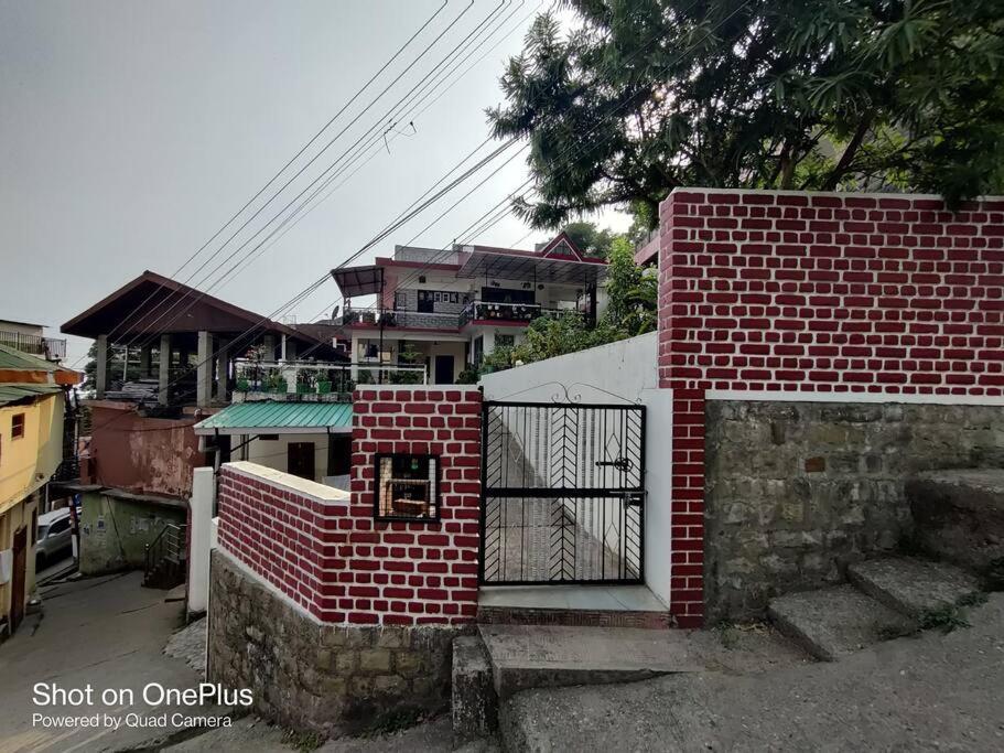 The Wintercrest Villa Dharamshala Exterior photo